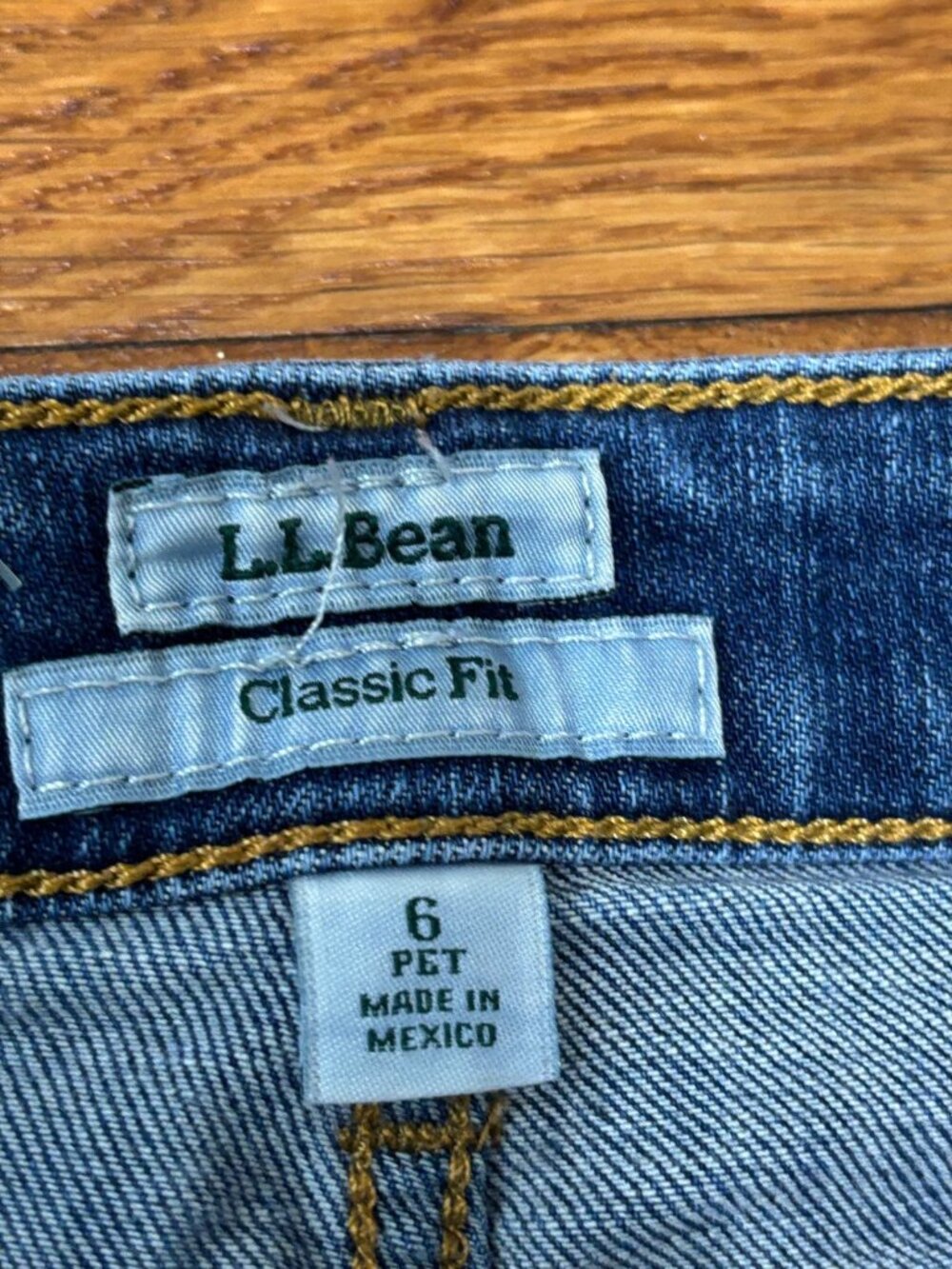 LL Bean Womens Classic Fit Jeans Size 6p 6 Petite Blue Stretch Denim Pants - Picture 3 of 5